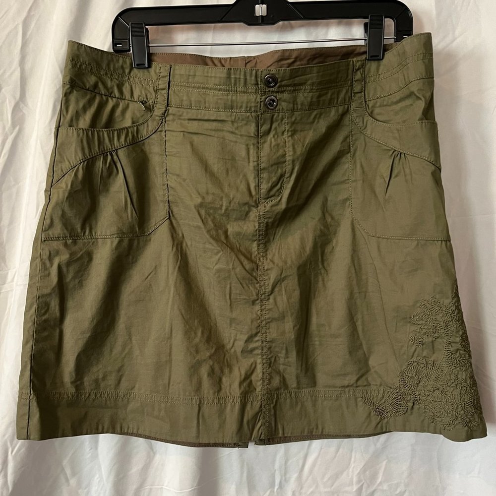 REI army green ripstop skirt, size 14